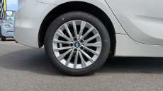 BMW 2 Series 220i Luxury 5dr DCT Petrol Hatchback